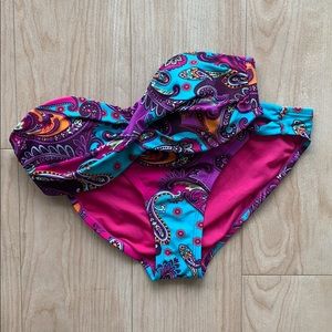 Xhilaration bikini (medium top / large bottom)